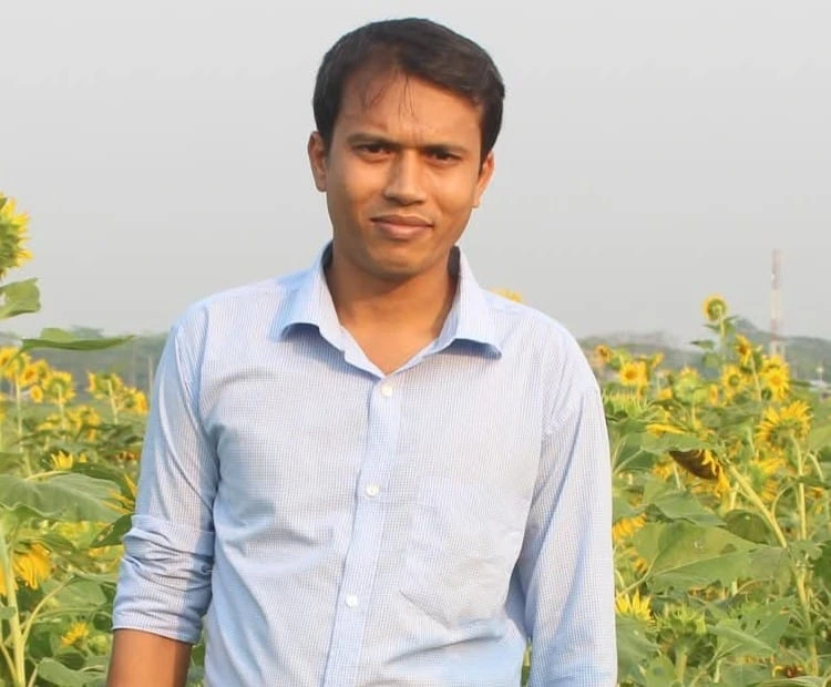 তুরান চক্রবর্ত্তী
